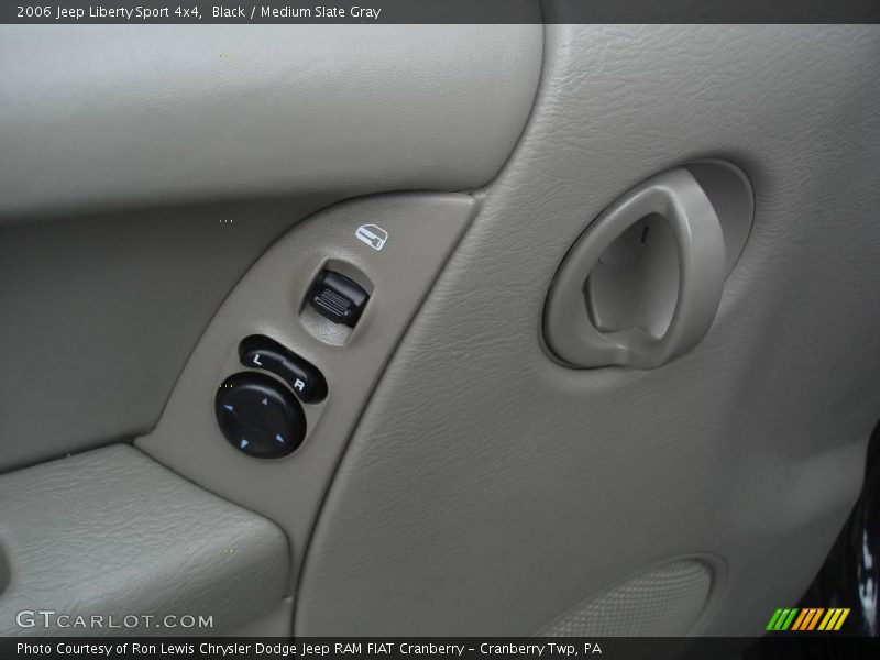Black / Medium Slate Gray 2006 Jeep Liberty Sport 4x4