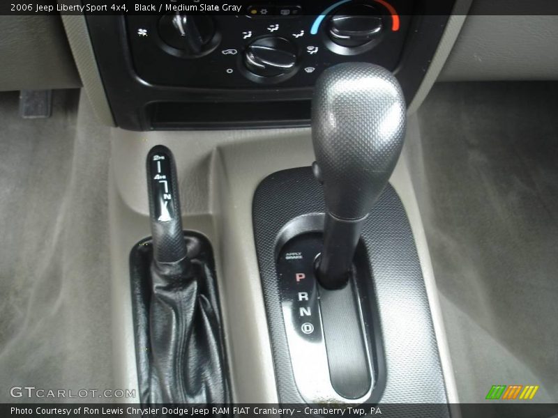 Black / Medium Slate Gray 2006 Jeep Liberty Sport 4x4