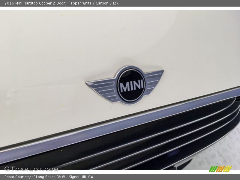 Pepper White / Carbon Black 2016 Mini Hardtop Cooper 2 Door