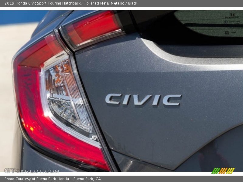 Polished Metal Metallic / Black 2019 Honda Civic Sport Touring Hatchback