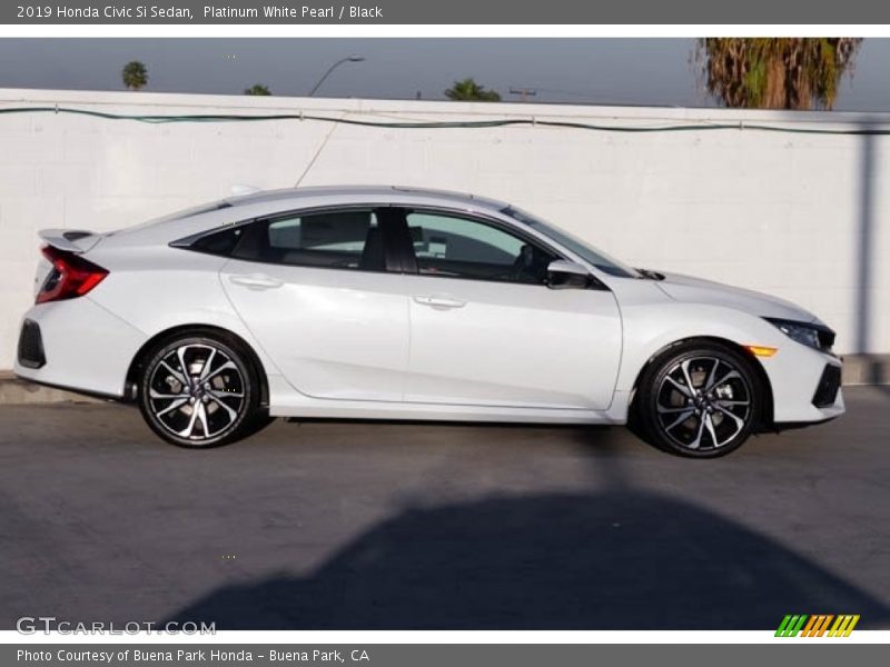 Platinum White Pearl / Black 2019 Honda Civic Si Sedan