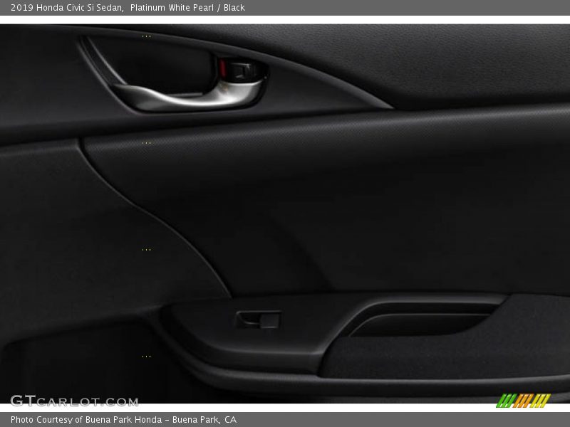 Platinum White Pearl / Black 2019 Honda Civic Si Sedan