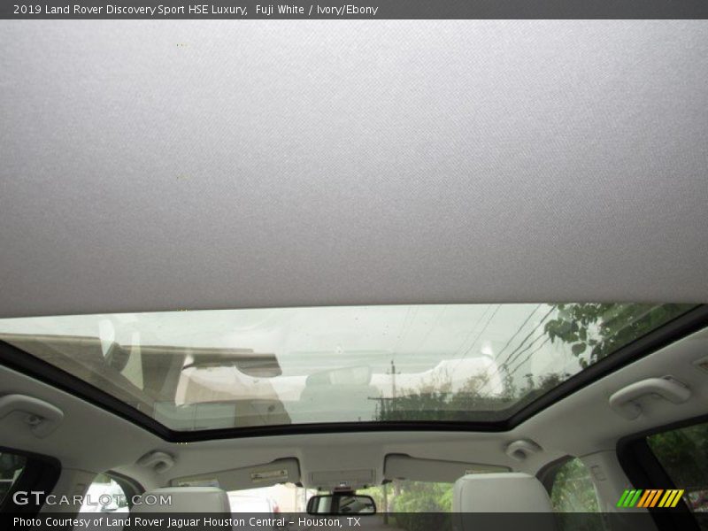Fuji White / Ivory/Ebony 2019 Land Rover Discovery Sport HSE Luxury
