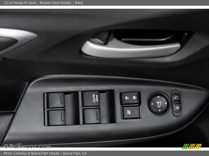 Modern Steel Metallic / Black 2019 Honda Fit Sport