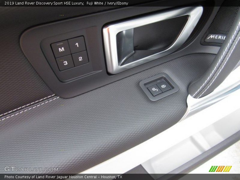 Fuji White / Ivory/Ebony 2019 Land Rover Discovery Sport HSE Luxury