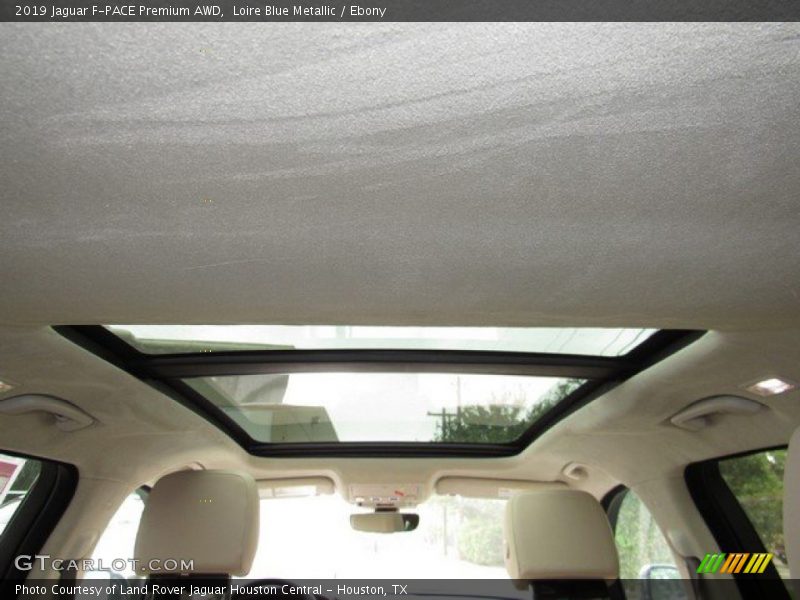 Loire Blue Metallic / Ebony 2019 Jaguar F-PACE Premium AWD