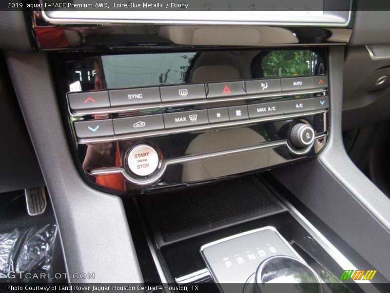 Loire Blue Metallic / Ebony 2019 Jaguar F-PACE Premium AWD