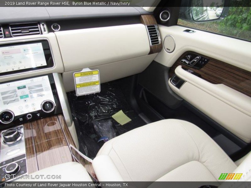 Byron Blue Metallic / Navy/Ivory 2019 Land Rover Range Rover HSE