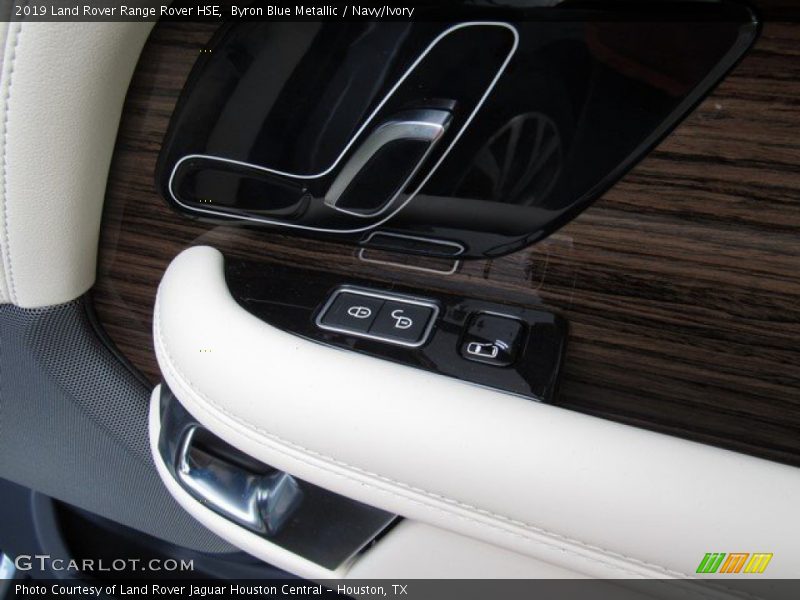 Byron Blue Metallic / Navy/Ivory 2019 Land Rover Range Rover HSE