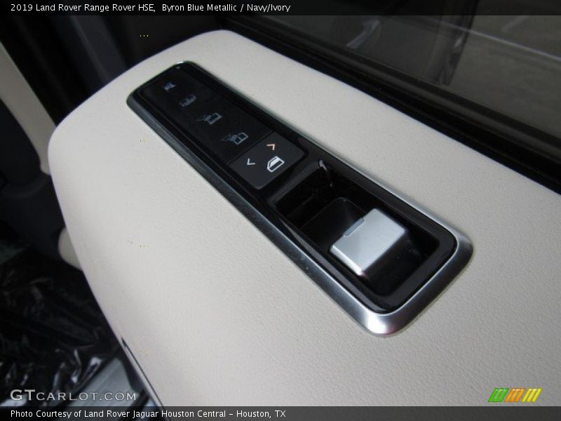 Byron Blue Metallic / Navy/Ivory 2019 Land Rover Range Rover HSE