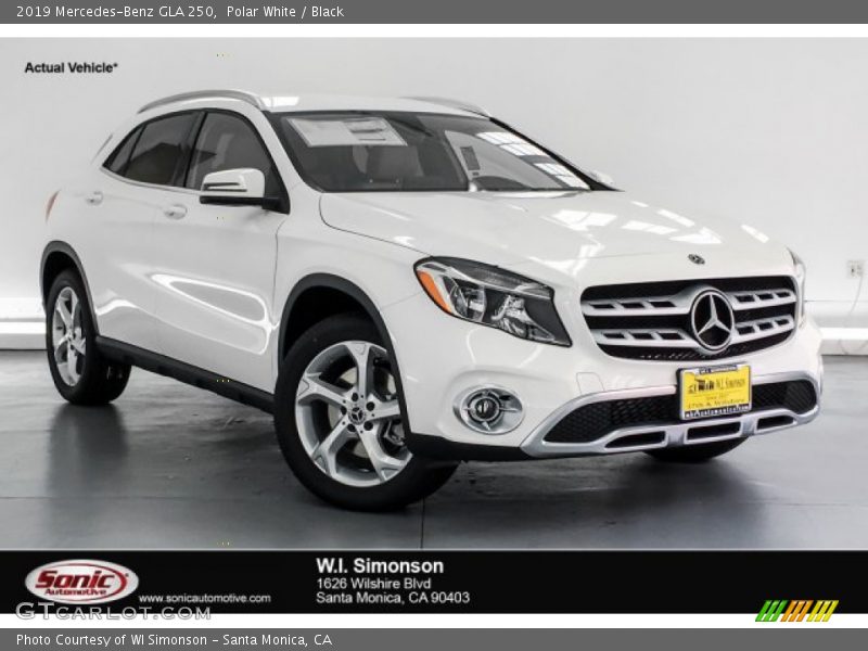 Polar White / Black 2019 Mercedes-Benz GLA 250