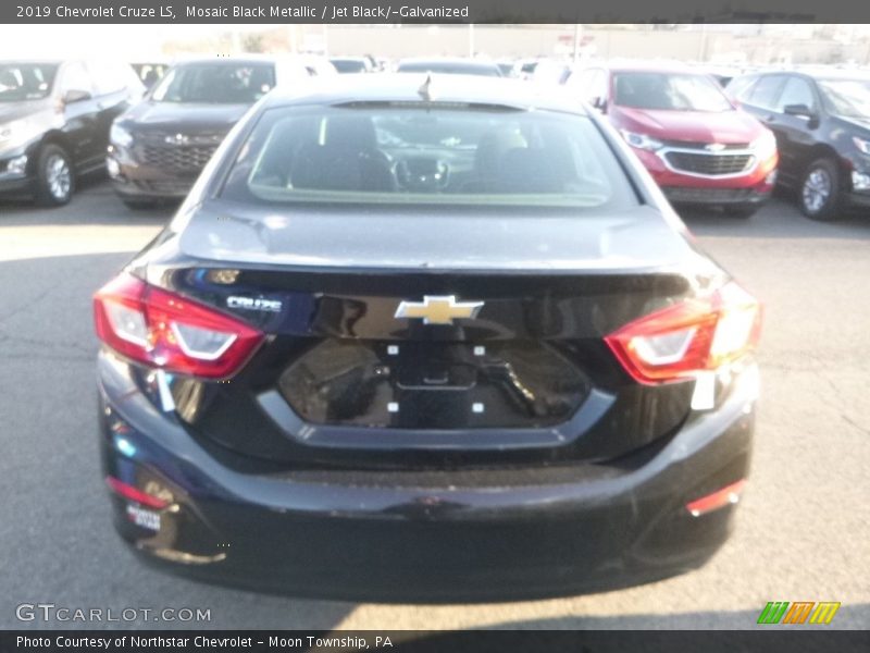 Mosaic Black Metallic / Jet Black/­Galvanized 2019 Chevrolet Cruze LS