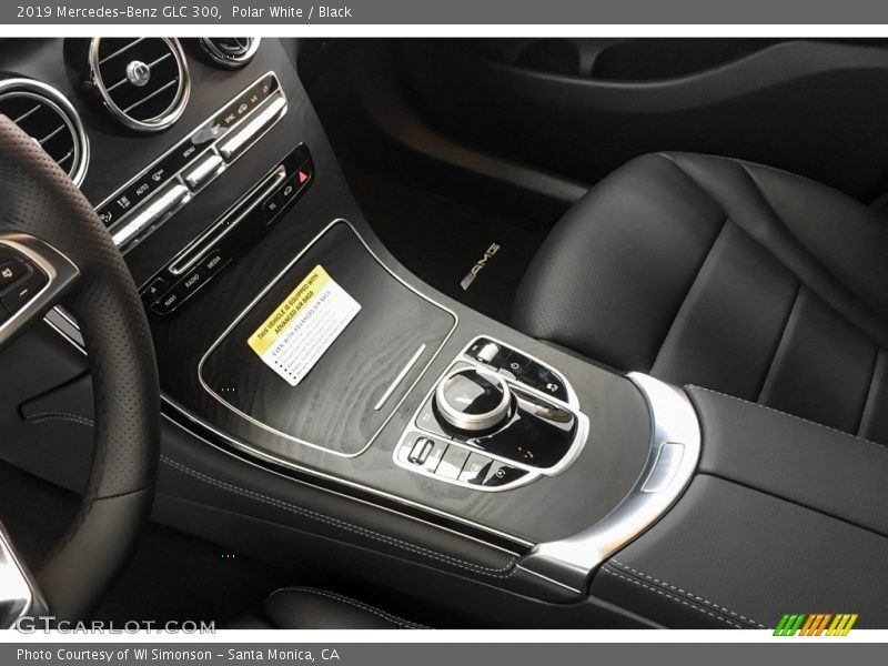 Polar White / Black 2019 Mercedes-Benz GLC 300