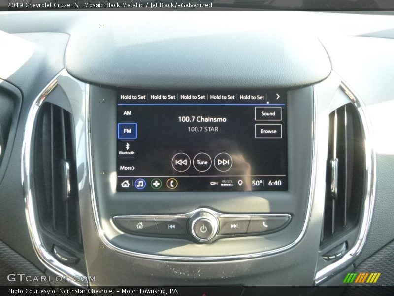 Mosaic Black Metallic / Jet Black/­Galvanized 2019 Chevrolet Cruze LS