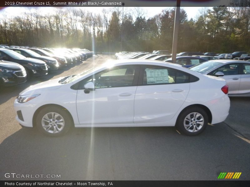 Summit White / Jet Black/­Galvanized 2019 Chevrolet Cruze LS