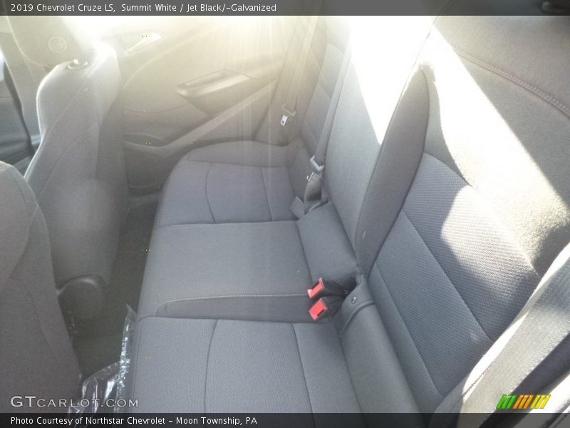 Summit White / Jet Black/­Galvanized 2019 Chevrolet Cruze LS