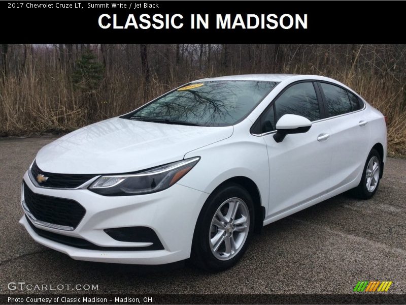 Summit White / Jet Black 2017 Chevrolet Cruze LT