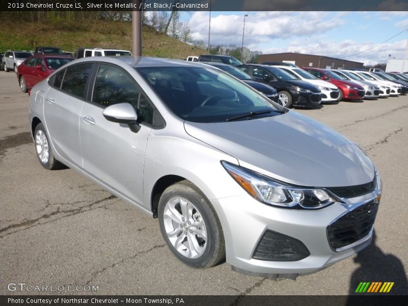 Silver Ice Metallic / Jet Black/­Galvanized 2019 Chevrolet Cruze LS