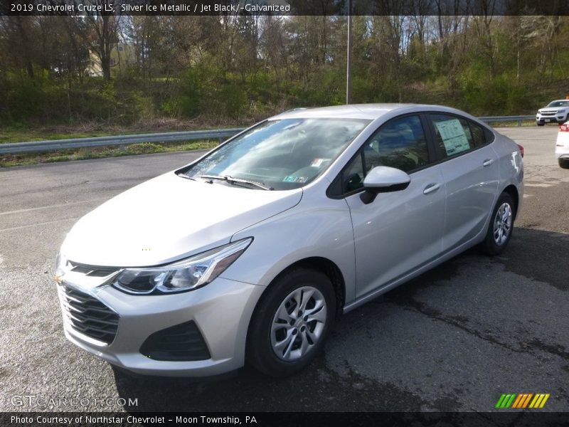 Silver Ice Metallic / Jet Black/­Galvanized 2019 Chevrolet Cruze LS