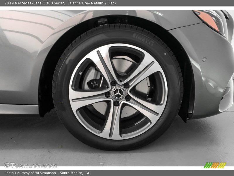 Selenite Grey Metallic / Black 2019 Mercedes-Benz E 300 Sedan