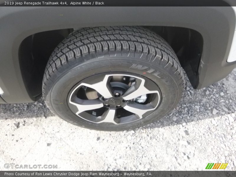 Alpine White / Black 2019 Jeep Renegade Trailhawk 4x4