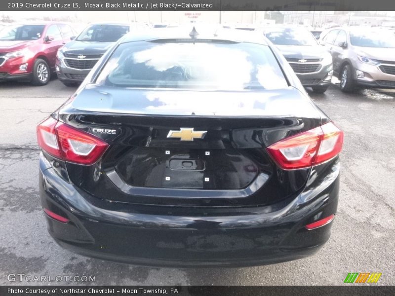 Mosaic Black Metallic / Jet Black/­Galvanized 2019 Chevrolet Cruze LS