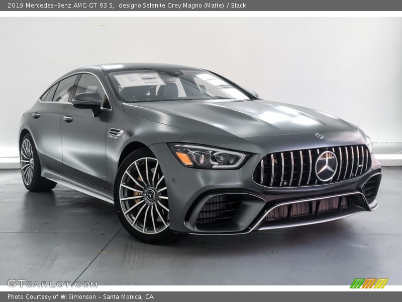 Front 3/4 View of 2019 AMG GT 63 S
