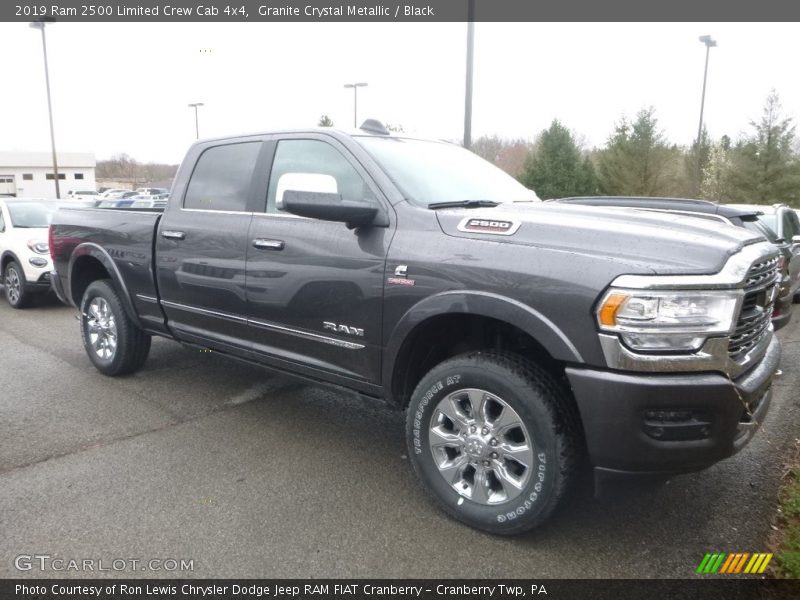 Front 3/4 View of 2019 2500 Limited Crew Cab 4x4