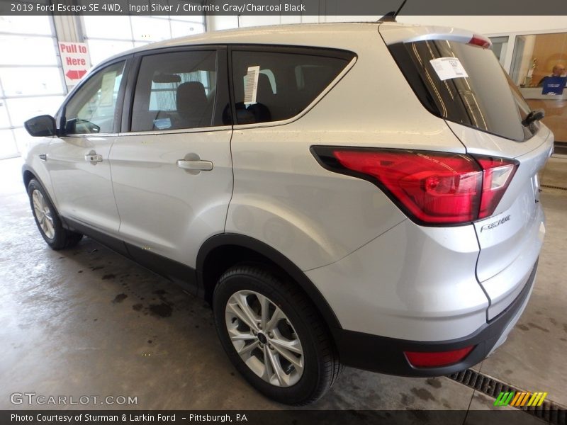 Ingot Silver / Chromite Gray/Charcoal Black 2019 Ford Escape SE 4WD