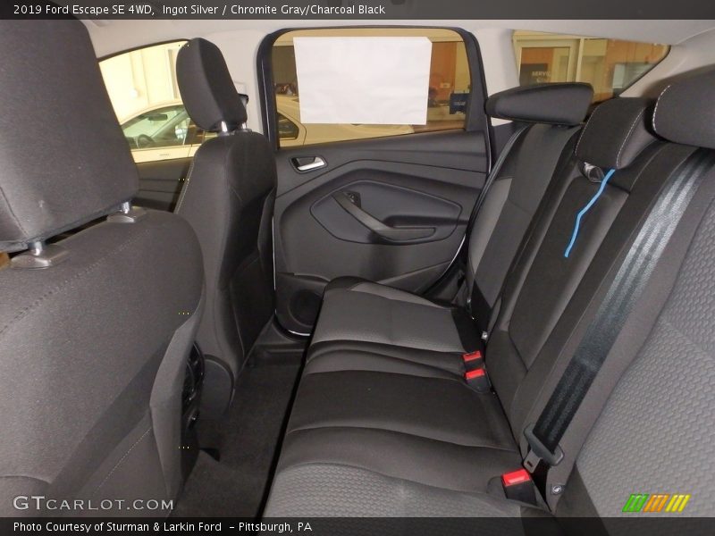 Ingot Silver / Chromite Gray/Charcoal Black 2019 Ford Escape SE 4WD