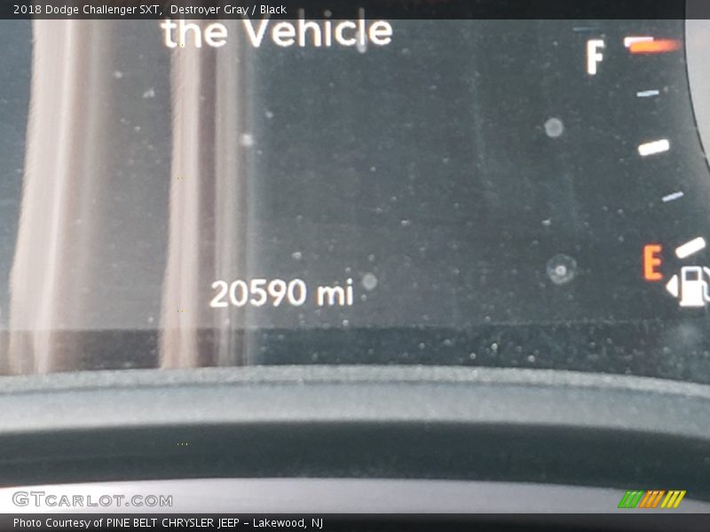Destroyer Gray / Black 2018 Dodge Challenger SXT