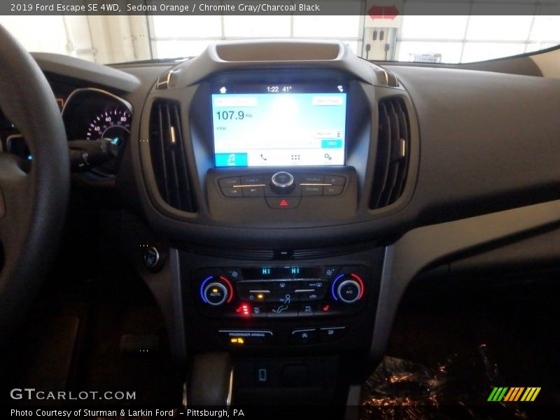 Sedona Orange / Chromite Gray/Charcoal Black 2019 Ford Escape SE 4WD