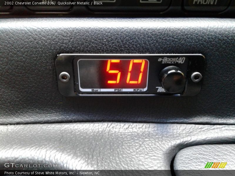 Quicksilver Metallic / Black 2002 Chevrolet Corvette Z06