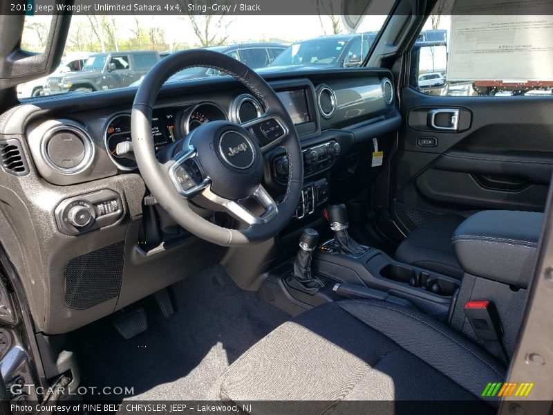 Sting-Gray / Black 2019 Jeep Wrangler Unlimited Sahara 4x4
