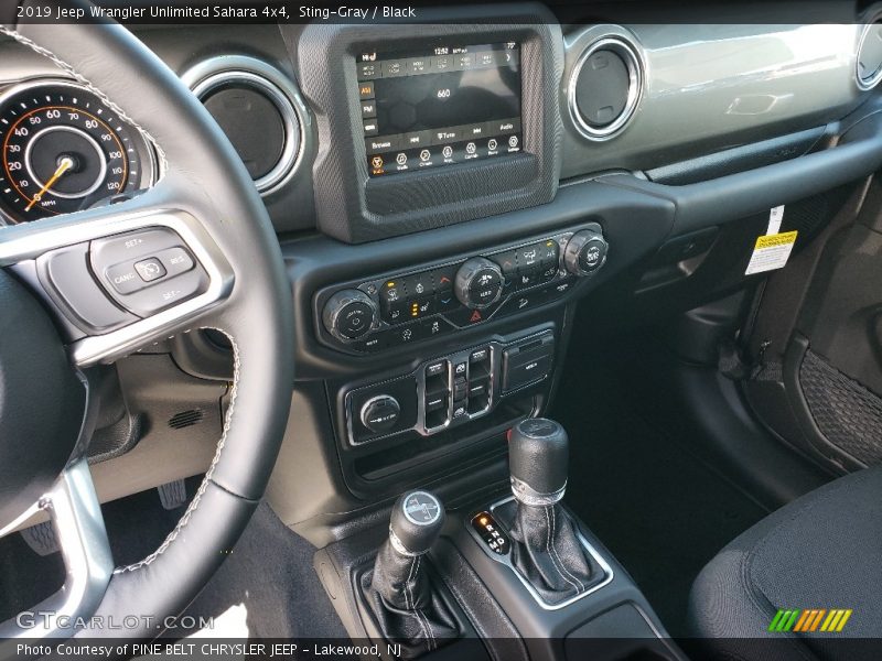 Sting-Gray / Black 2019 Jeep Wrangler Unlimited Sahara 4x4