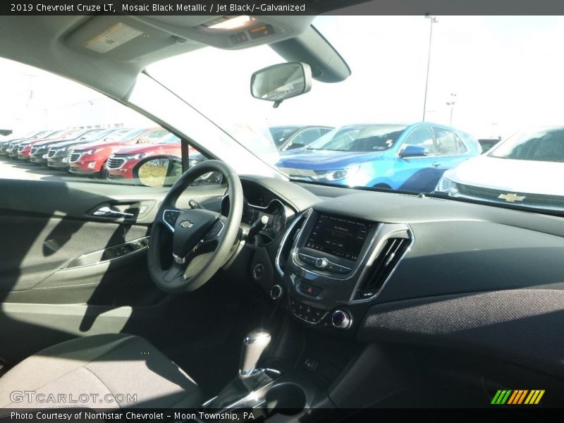 Mosaic Black Metallic / Jet Black/­Galvanized 2019 Chevrolet Cruze LT