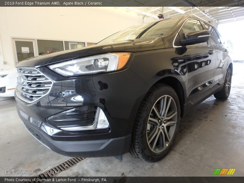 Agate Black / Ceramic 2019 Ford Edge Titanium AWD