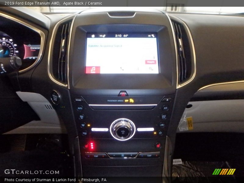 Agate Black / Ceramic 2019 Ford Edge Titanium AWD