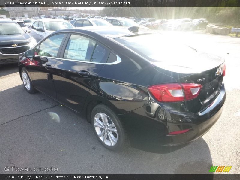 Mosaic Black Metallic / Jet Black/­Galvanized 2019 Chevrolet Cruze LT