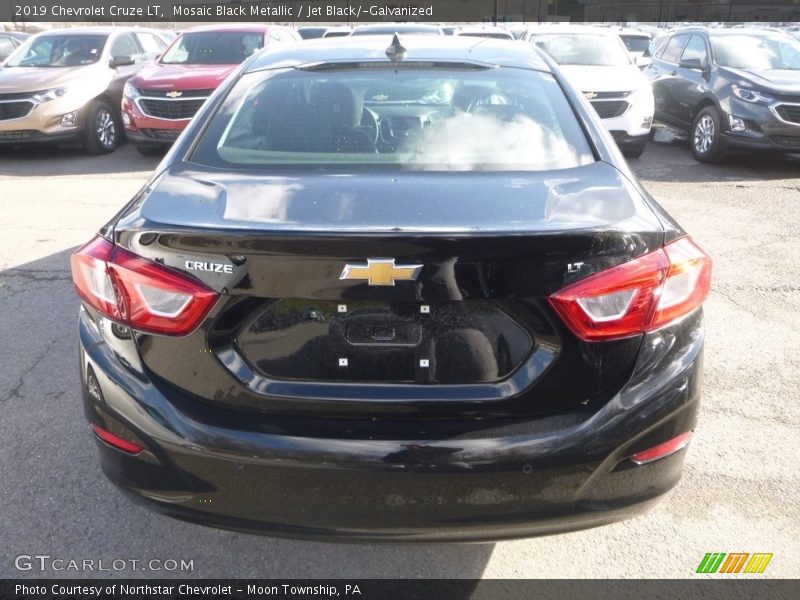 Mosaic Black Metallic / Jet Black/­Galvanized 2019 Chevrolet Cruze LT
