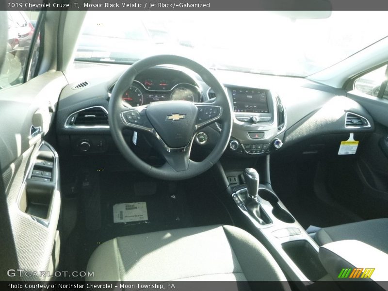Mosaic Black Metallic / Jet Black/­Galvanized 2019 Chevrolet Cruze LT