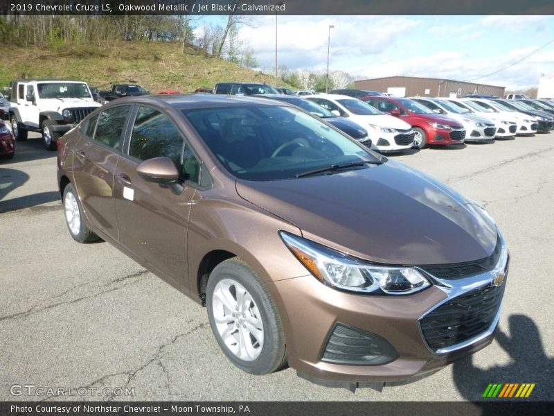 Oakwood Metallic / Jet Black/­Galvanized 2019 Chevrolet Cruze LS