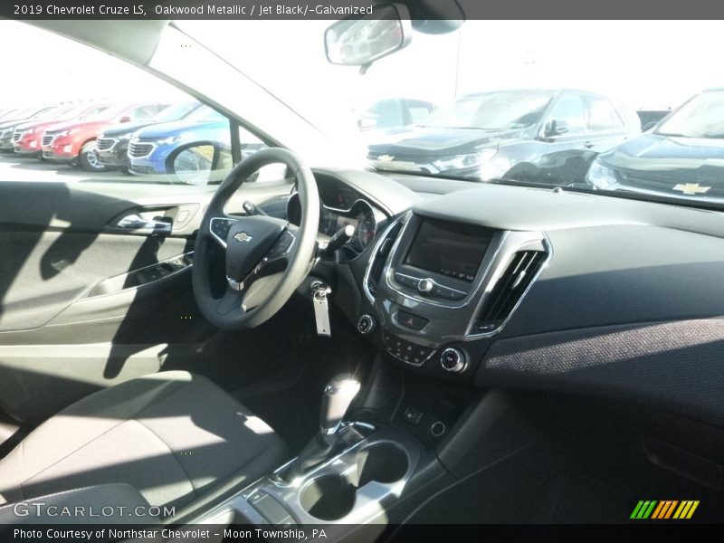 Oakwood Metallic / Jet Black/­Galvanized 2019 Chevrolet Cruze LS