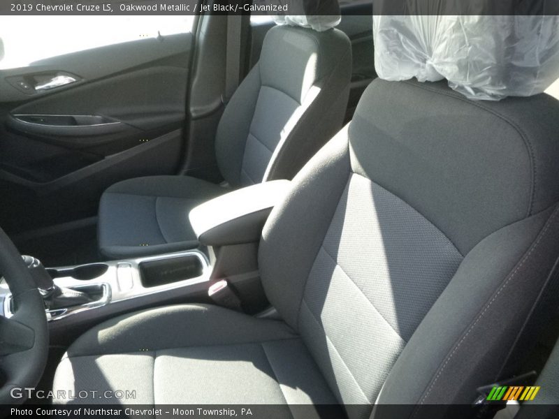 Oakwood Metallic / Jet Black/­Galvanized 2019 Chevrolet Cruze LS