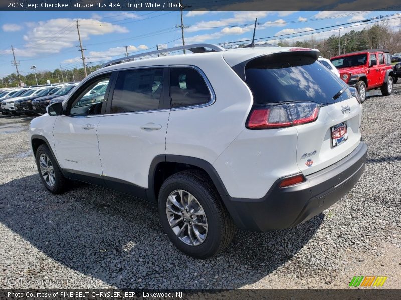 Bright White / Black 2019 Jeep Cherokee Latitude Plus 4x4