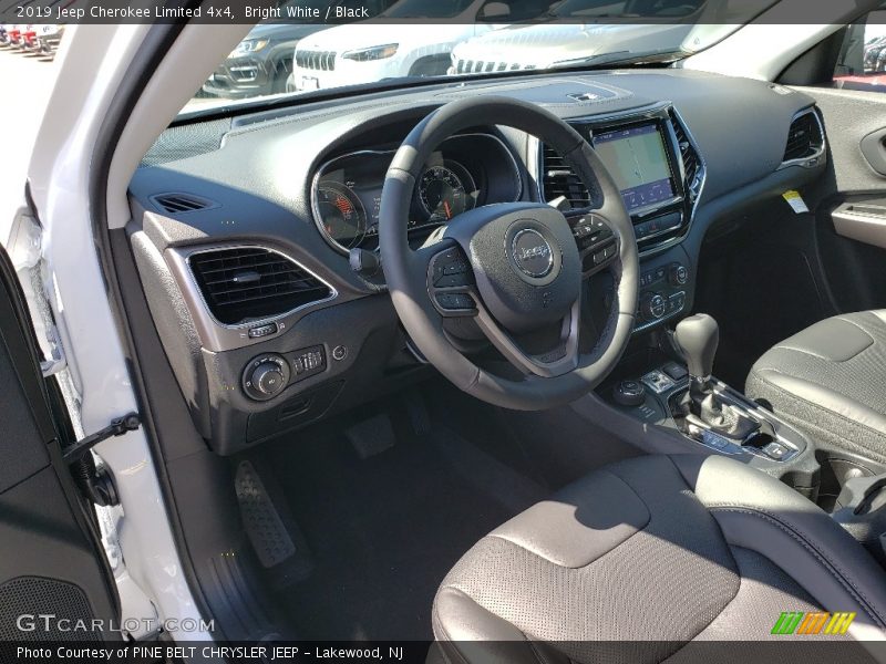 Bright White / Black 2019 Jeep Cherokee Limited 4x4