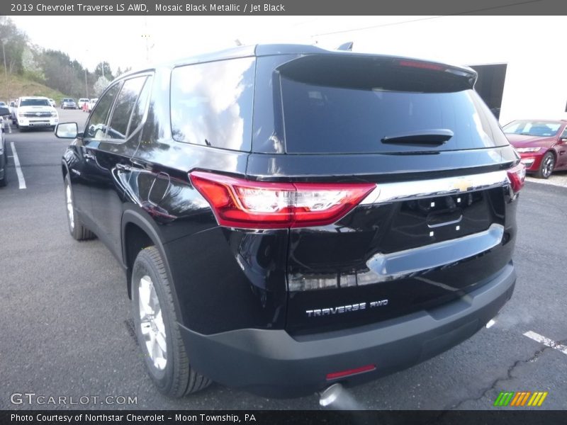 Mosaic Black Metallic / Jet Black 2019 Chevrolet Traverse LS AWD