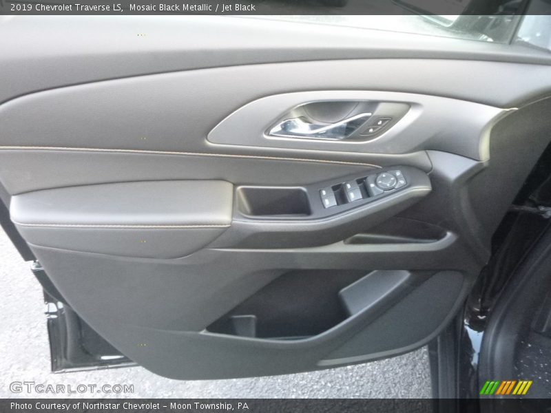 Mosaic Black Metallic / Jet Black 2019 Chevrolet Traverse LS