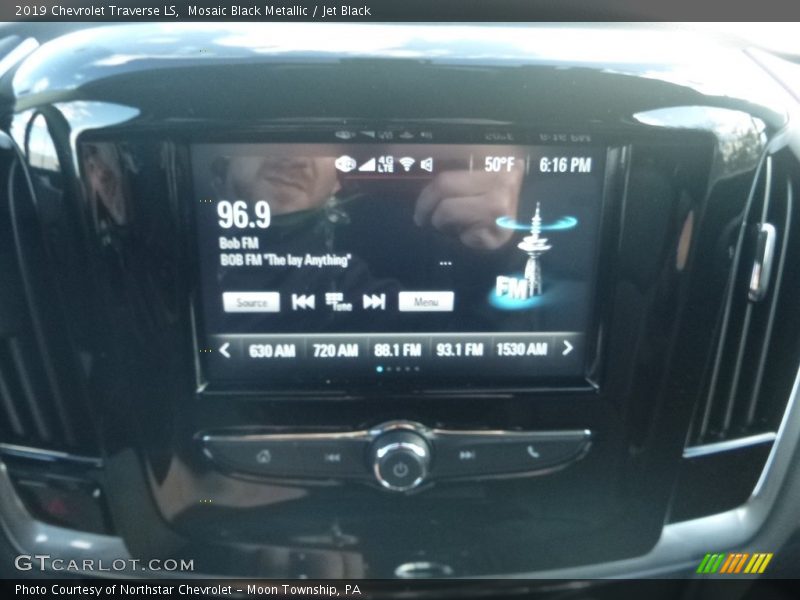 Mosaic Black Metallic / Jet Black 2019 Chevrolet Traverse LS