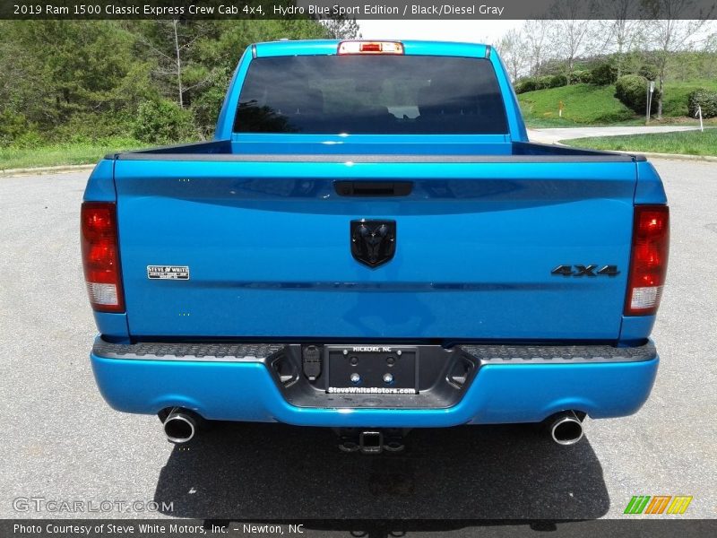 Hydro Blue Sport Edition / Black/Diesel Gray 2019 Ram 1500 Classic Express Crew Cab 4x4